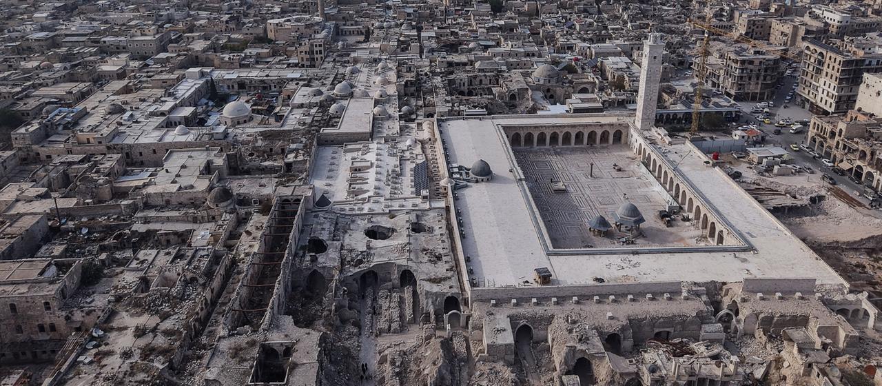 Das immer noch stark beschädigte Aleppo aus der Vogelperspektive