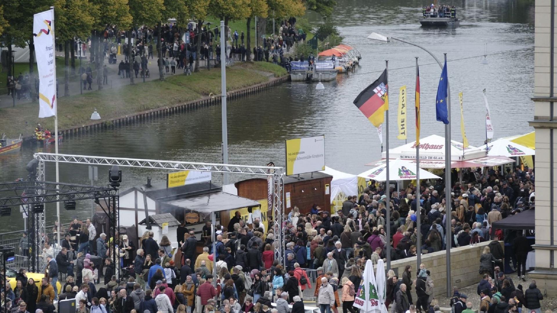 Bürgerfest am Freitag - Tag der Deutschen Einheit in Saarbrücken 2025 | Sebastian Knöbber/SR