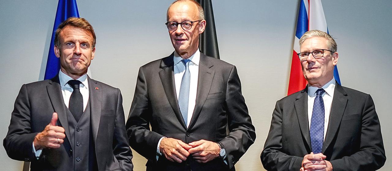 Emmanuel Macron (l-r), Friedrich Merz  und Keir Starmer (ARchivbild vom 24.06.2025)