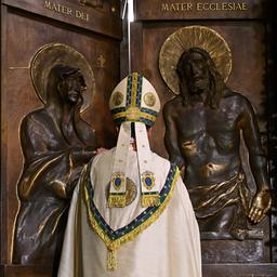 Der litauische Kardinal Rolandas Makrickas, Erzpriester der Papstbasilika Santa Maria Maggiore in Rom, feiert die Schließung der Heiligen Pforte.