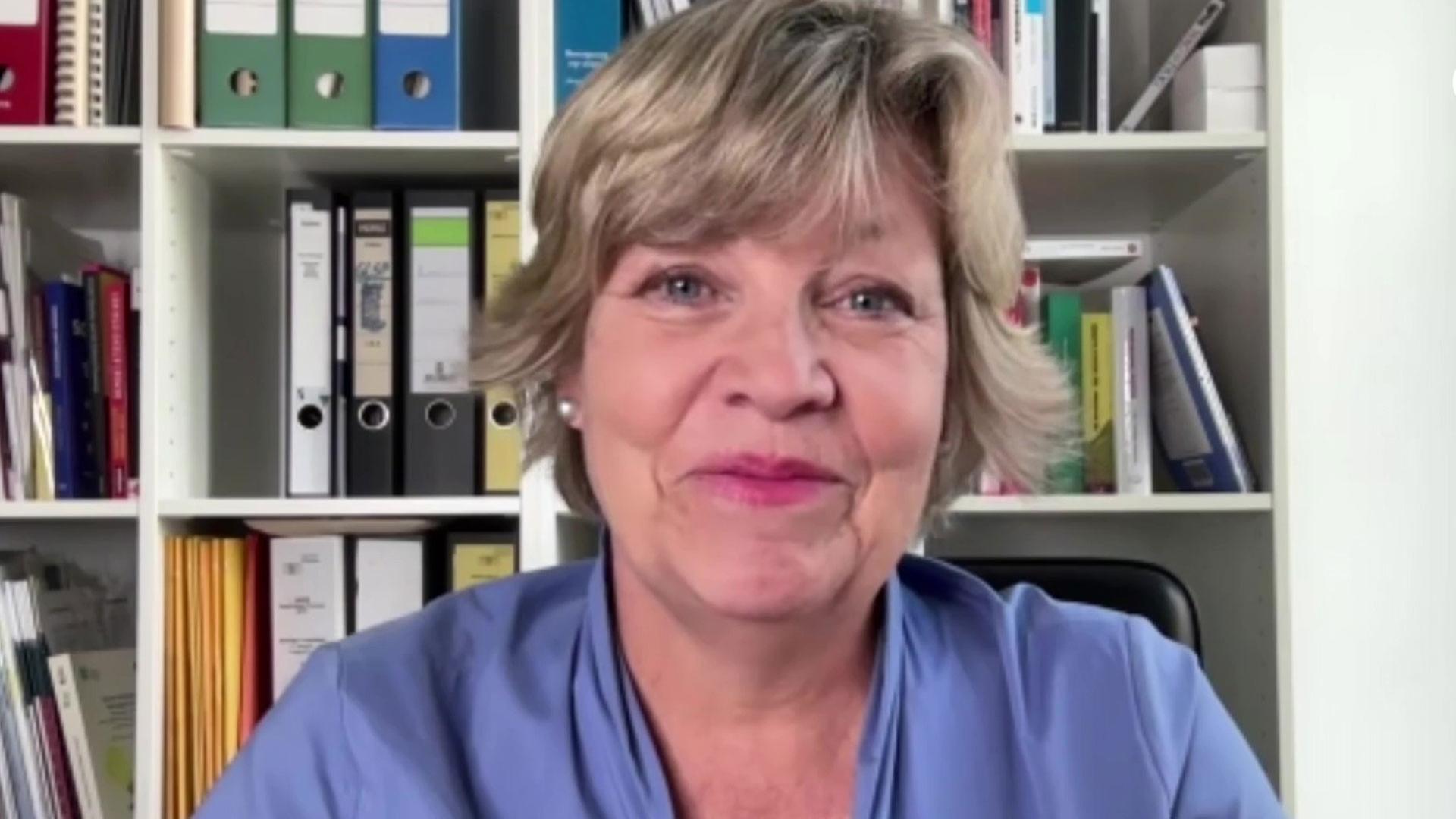 Regierung vor großen Aufgaben: Andrea Römmele, Hertie School Berlin, zur Kabinettsklausur