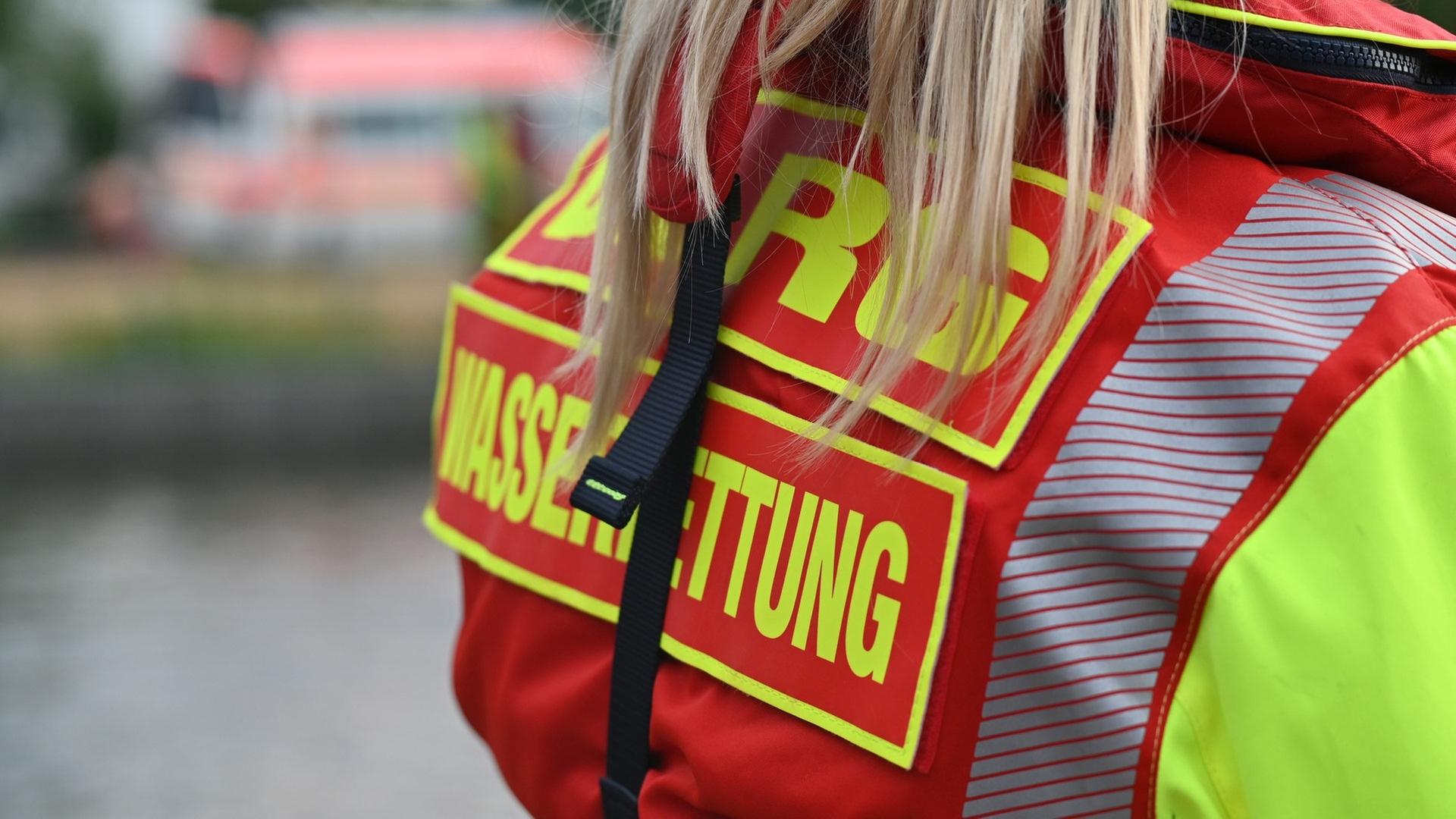 Suchaktion in Ladenburg: Mann nach Sprung in den Neckar vermisst