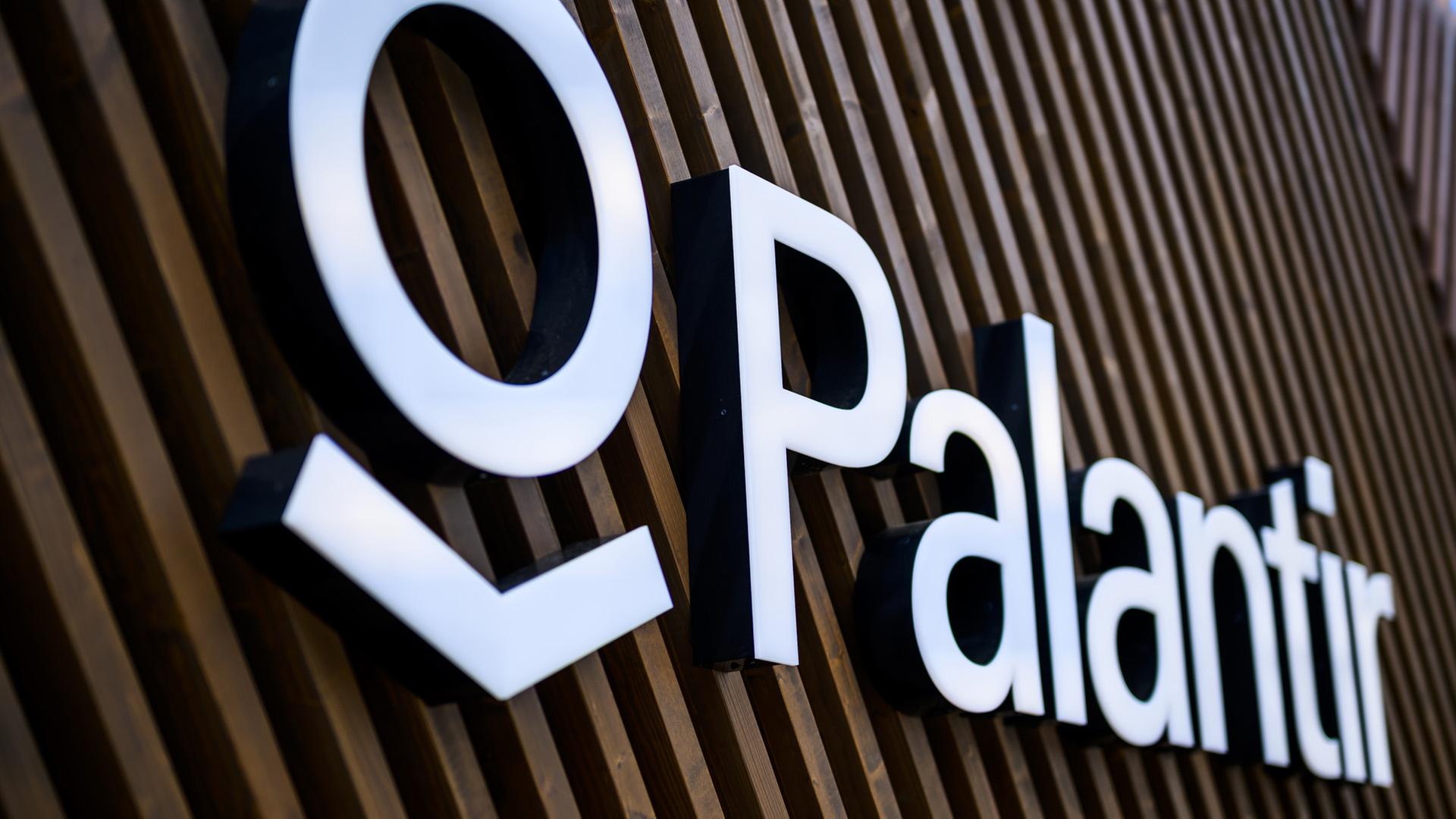 Logo der Firma Palantir. | dpa