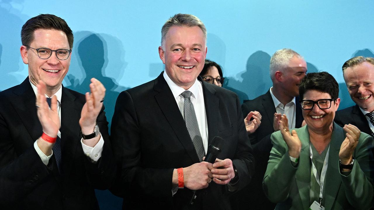 Landtagswahl in Rheinland-Pfalz: CDU siegt vor SPD