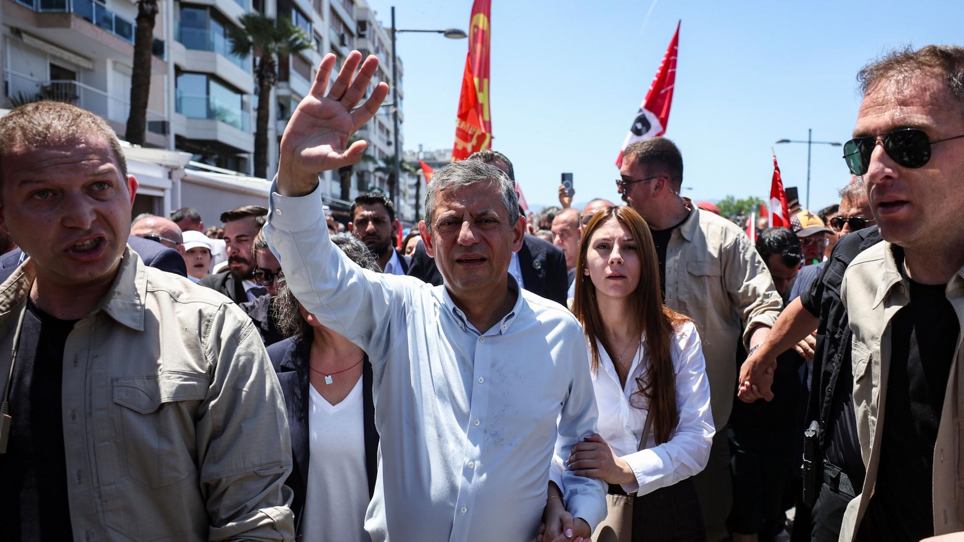 Özgür Özel | Erdem Sahin/AP/dpa