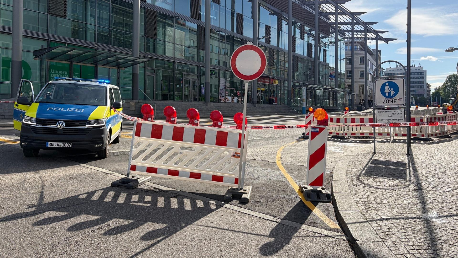 Notunterkunft Jahnhalle von auÃen | SWR