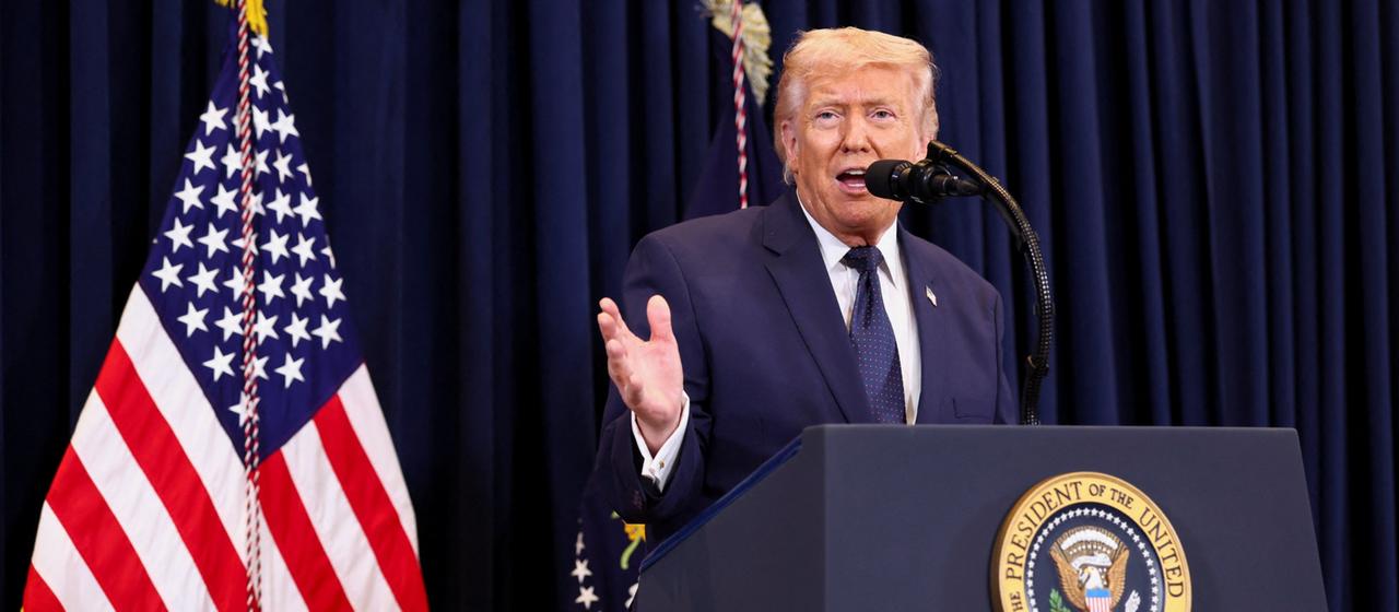 US-Präsident Trump spricht auf einer Pressekonferenz.