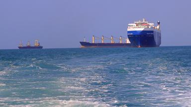 Die von den Huthi gekaperte "Galaxy Leader" im November vor jemenitischer Küste