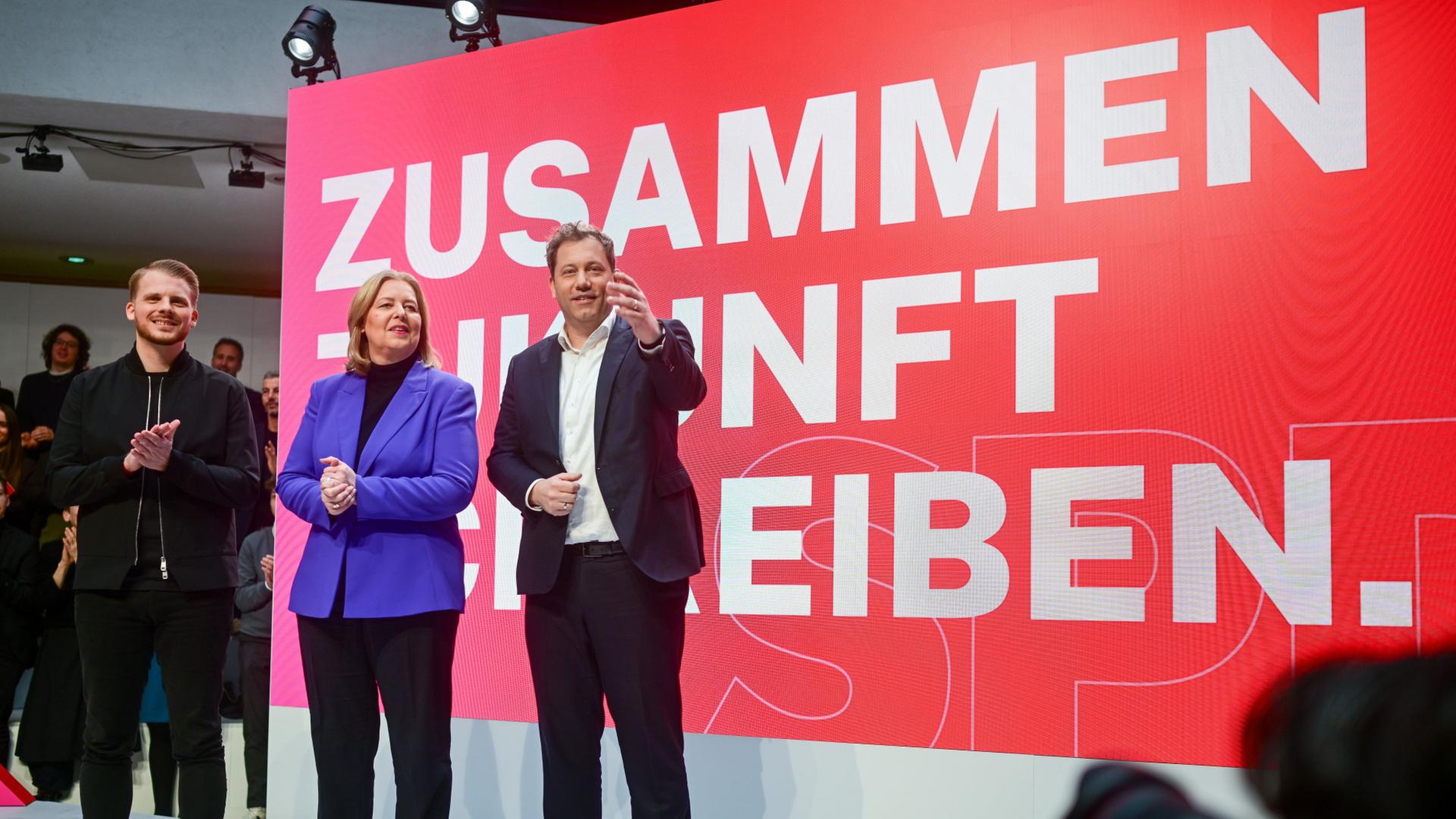  Tim Kl�ssendorf, B�rbel Bas und Lars Klingbeil, | Sebastian Christoph Gollnow/dpa