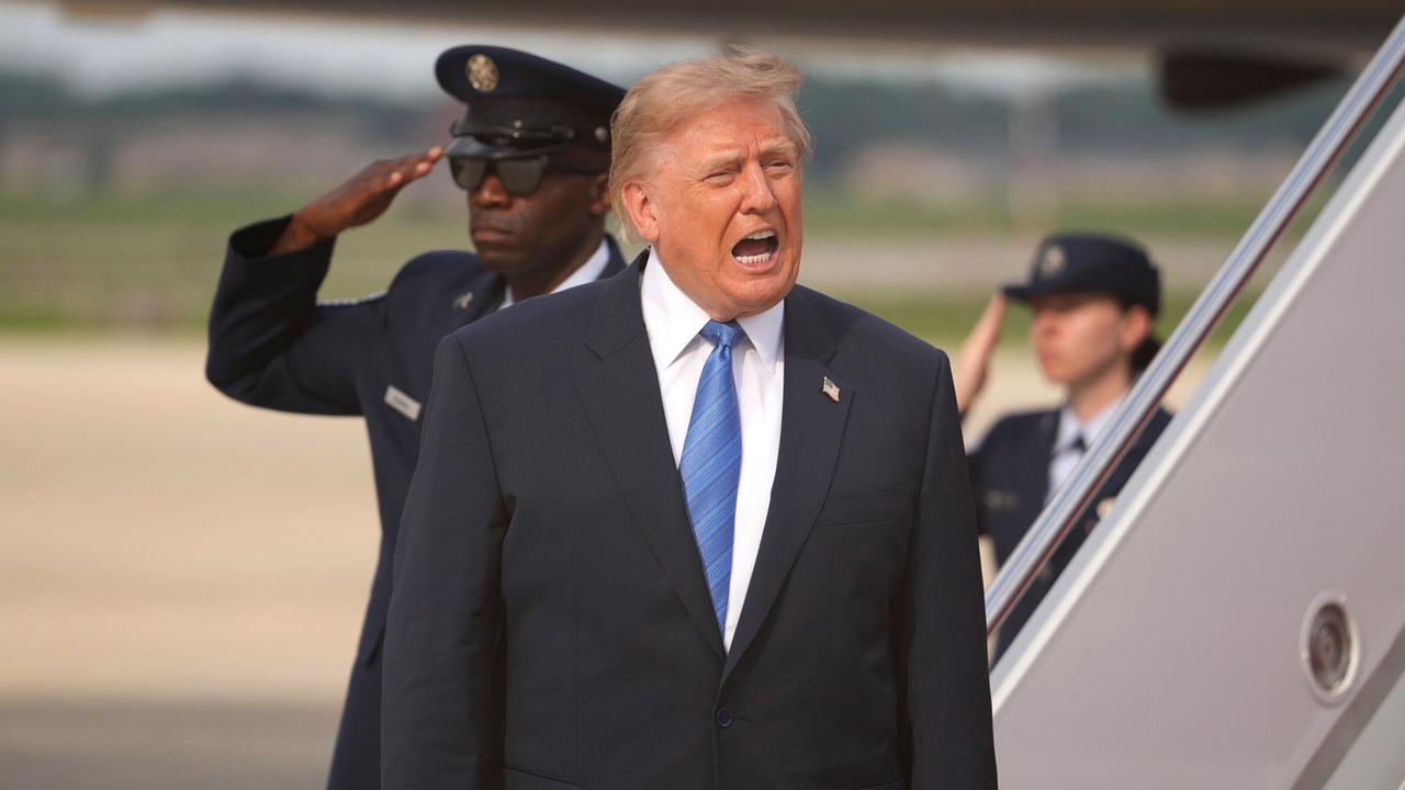 Trump Announces Major Venezuela Oil Deal to Double US Reserves