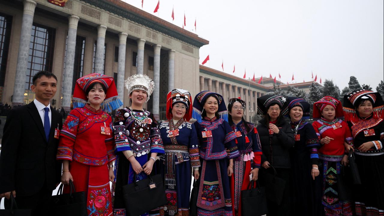 Assimilation in China: Wie Peking “ethnische Einheit” vorantreibt