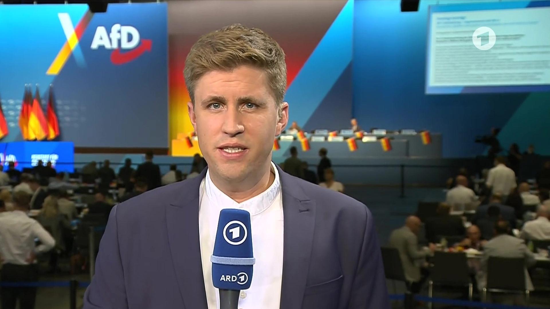Torben Lehning, MDR, mit Details zum AfD-Parteitag in Erfurt