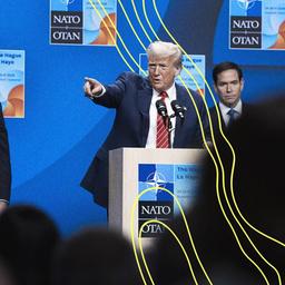Donald Trump bei einer Pressekonferenz in Den Haag.