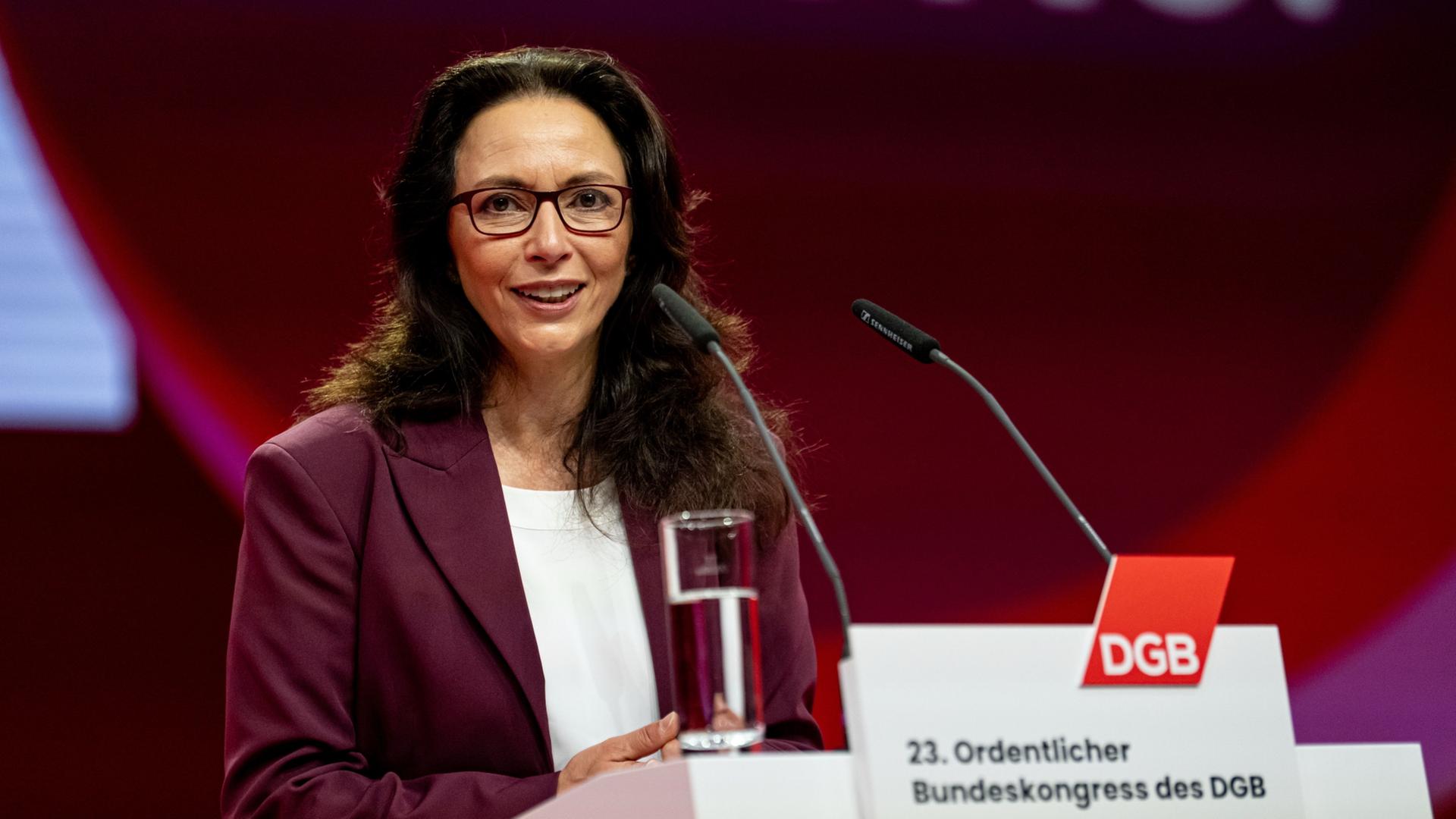 DGB-Vorsitzende Fahimi: Gewerkschaftschefin in schweren Zeiten