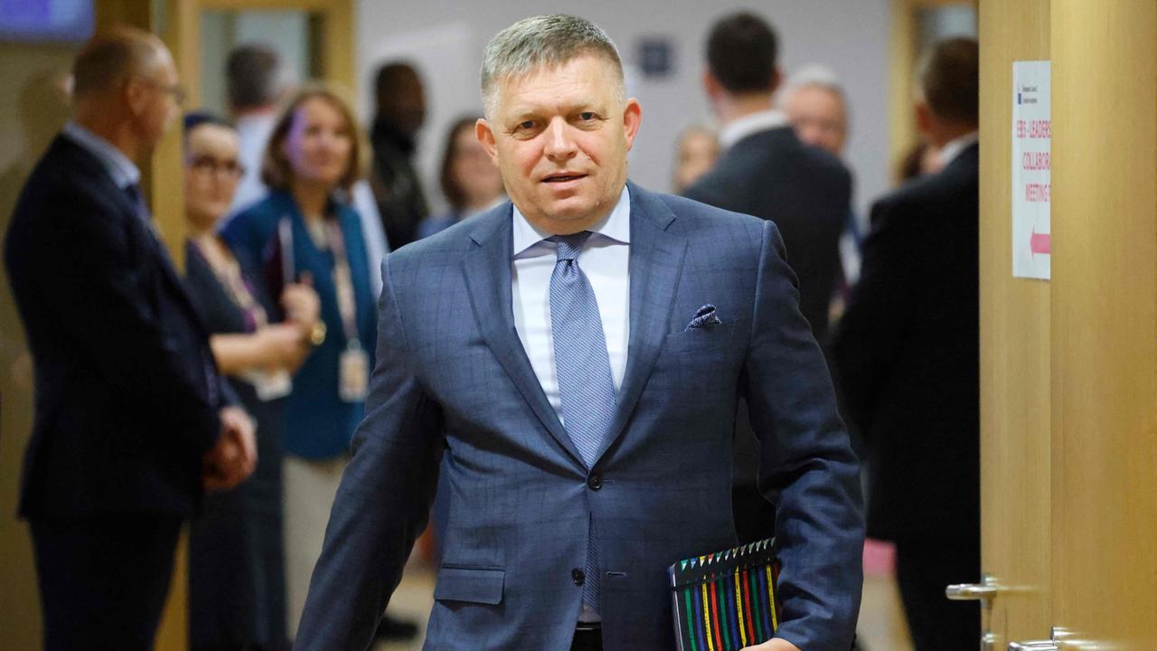 EU Socialists Oust Slovak PM Fico's Party for Undermining Democratic Values