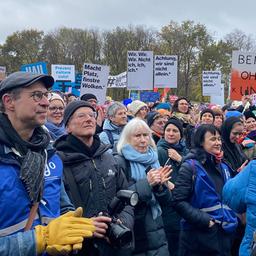  rbb24/Emma Geprägs)