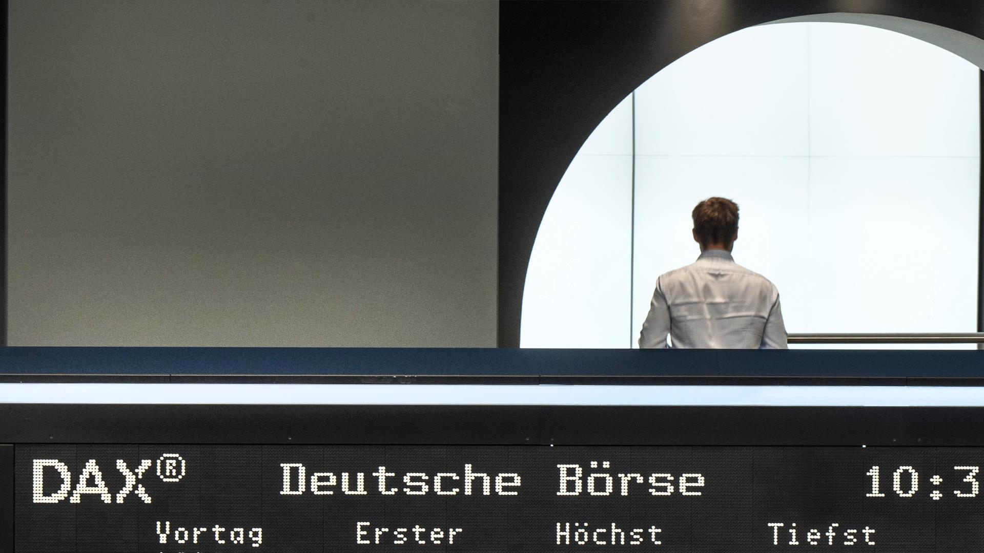 Blick auf die Dax-Kurstafel in der Frankfurter Börse | picture alliance/dpa