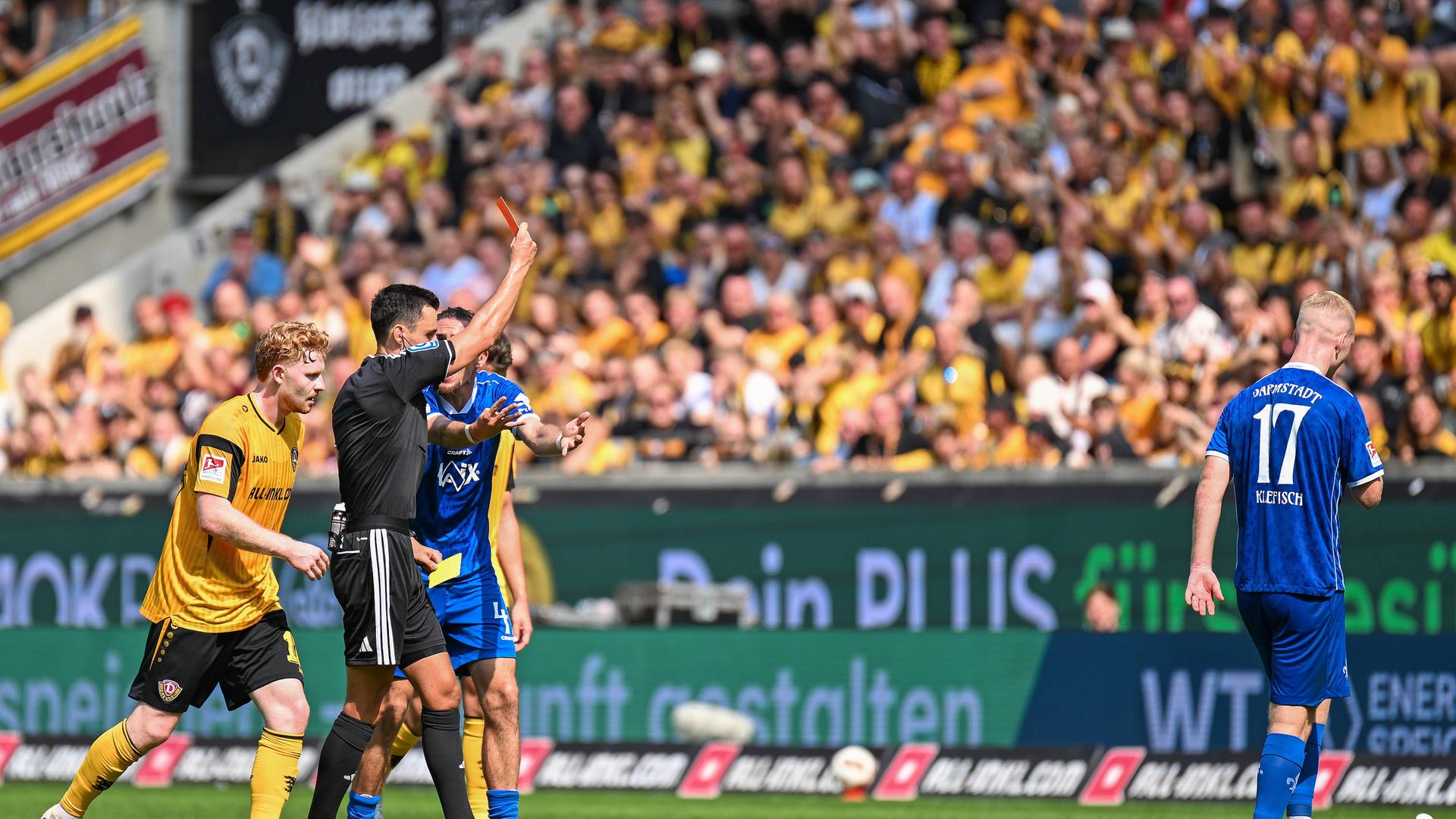 Harmlose Lilien verlieren bei Dynamo Dresden