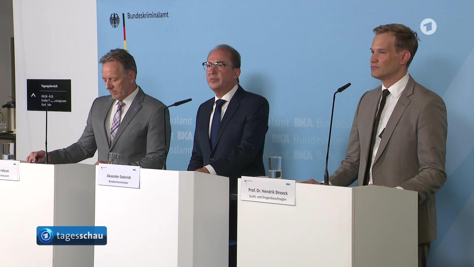Innenminister Dobrindt stellt Lagebricht zur organisierten Kriminalität vor