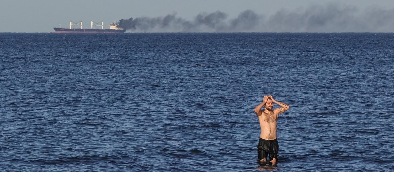 Strand im ukrainischen Odessa: Zwischen Badebetrieb und Bombenalarm