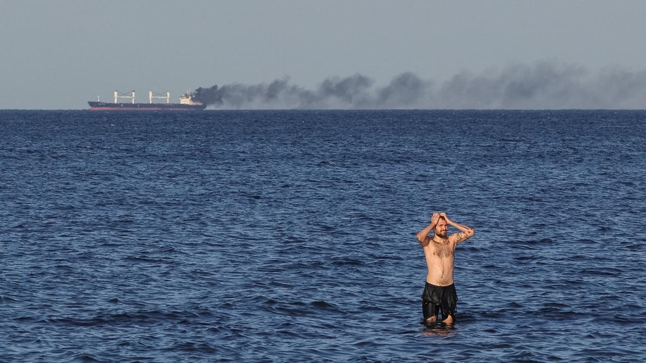 Strand im ukrainischen Odessa: Zwischen Badebetrieb und Bombenalarm