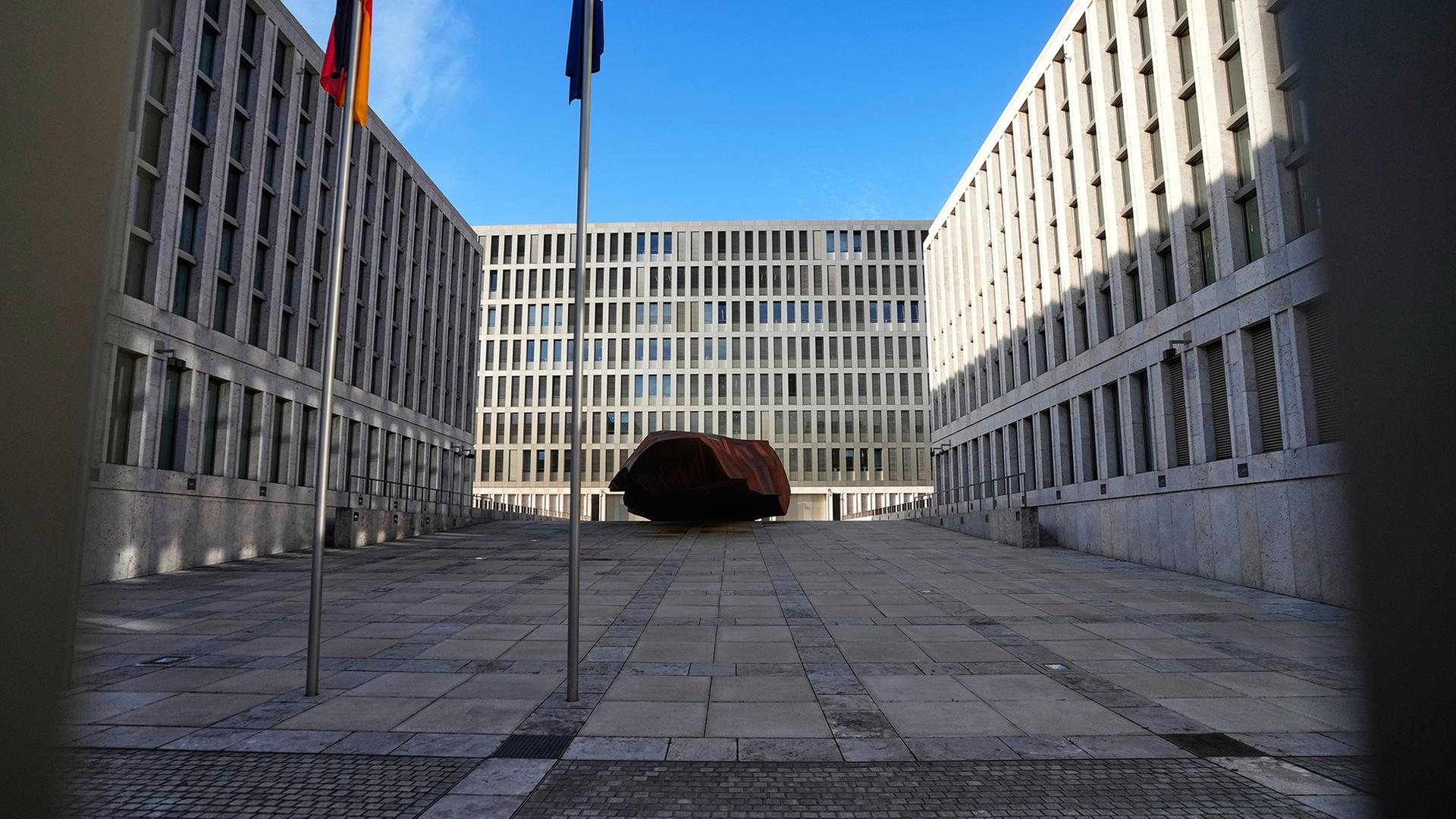 Die Affäre Hanning: BND vor einem Scherbenhaufen