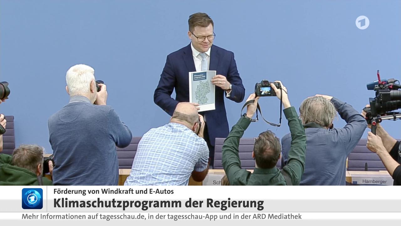 tagesschau in 100 Sekunden