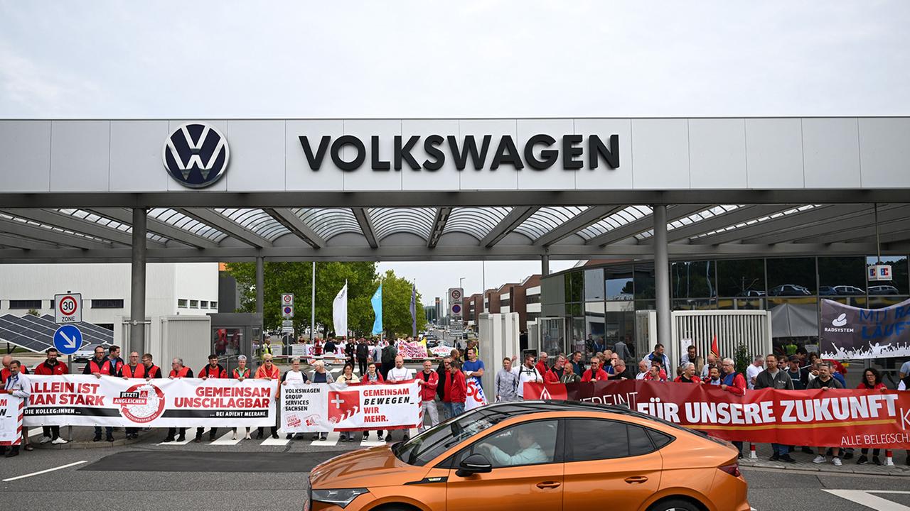 Nach Betriebsversammlungen: Lauter offene Fragen bei VW