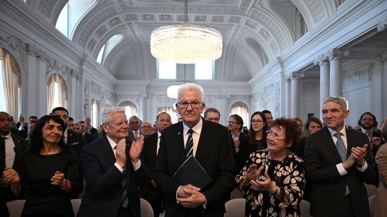 Farewell ceremony for Minister-President Kretschmann in Stuttgart