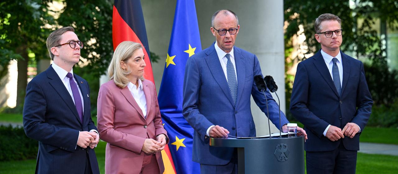 Philipp Amthor, Nina Warken, Friedrich Merz und Carsten Linnemann