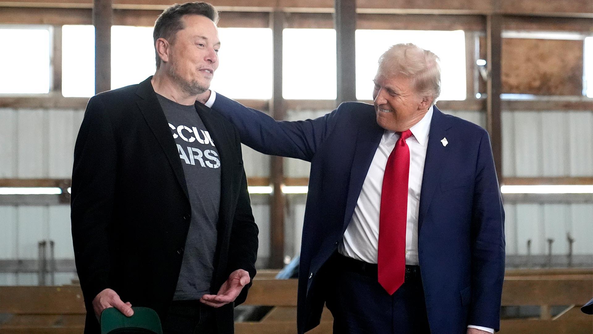 Bei seinem Wahlkampfauftritt in Pennsylvania bekommt Trump Unterstützung  von Elon Musk