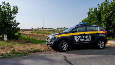 Ein Fahrzeug der bulgarischen Milit&auml;rpolizei steht in der N&auml;he des Grenz&uuml;bergangs Kardam zwischen Bulgarien und Rum&auml;nien.