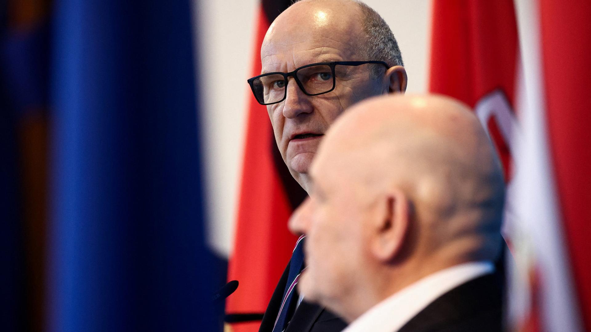 Dietmar Woidke und Robert Crumbach | REUTERS