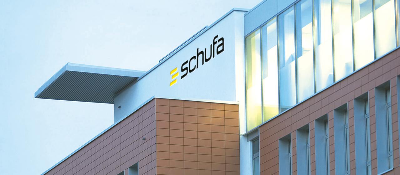 Blick auf die Schufa-Zentrale in Wiesbaden.