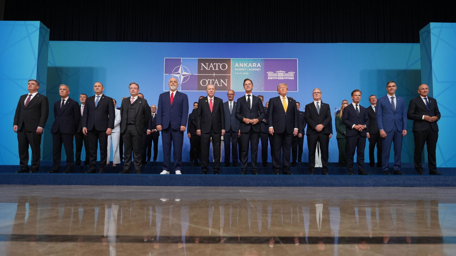 Teilnehmer des NATO-Gipfels in Ankara | AP Photo/Alex Brandon