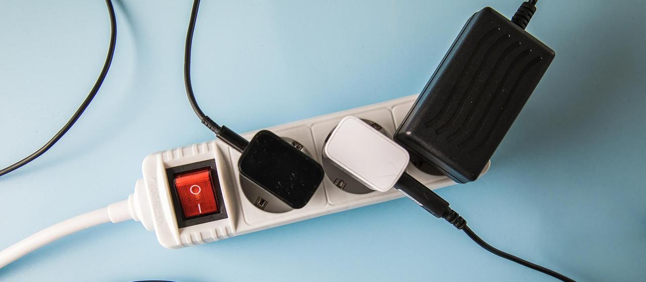 Mehrfachsteckdose mit Sicherheitsschalter.