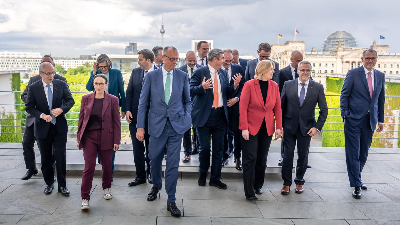 Treffen im Kanzleramt: Weitere Reformgespräche mit Sozialpartnern vereinbart Treffen im Kanzleramt: Weitere Reformgespräche mit Sozialpartnern vereinbart