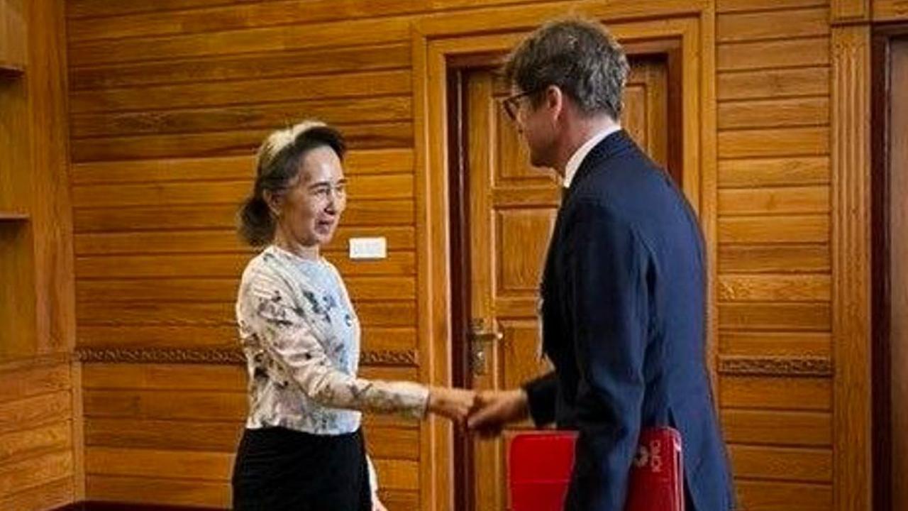 Erstmals seit fünf Jahren Bilder von Aung San Suu Kyi veröffentlicht