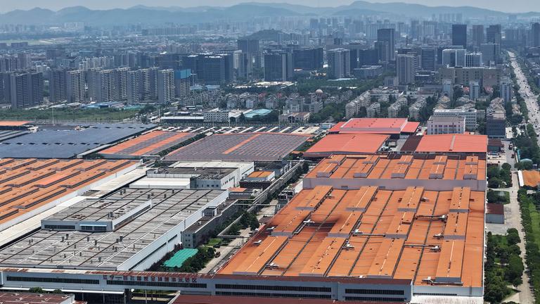 Luftaufnahme des Nanjing-Werks von SAIC-Volkswagen in der Stadt Nanjing in der ostchinesischen Provinz Jiangsu.