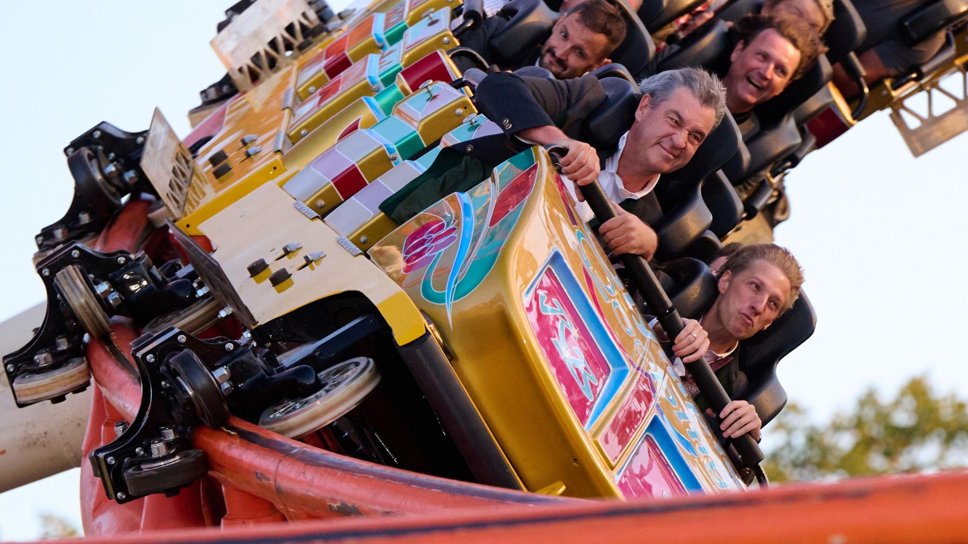 SÃ¶der und Krause in der Achterbahn auf dem Oktoberfest in MÃ¼nchen | Sven Hoppe/dpa