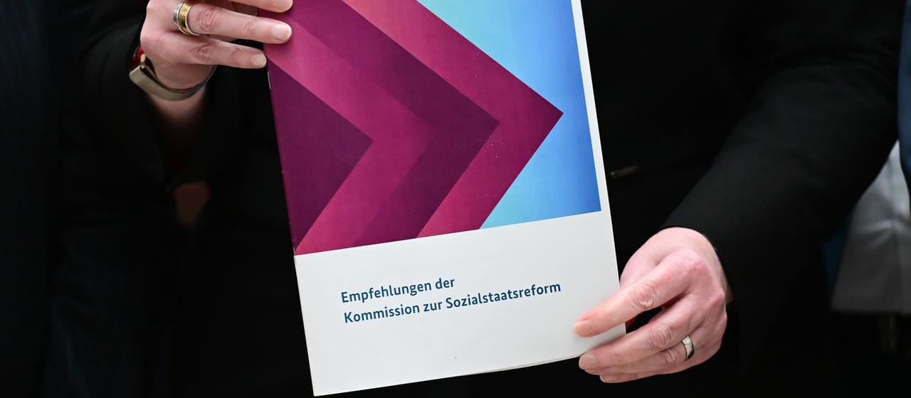 Der Bericht zur Sozialstaatsreform.