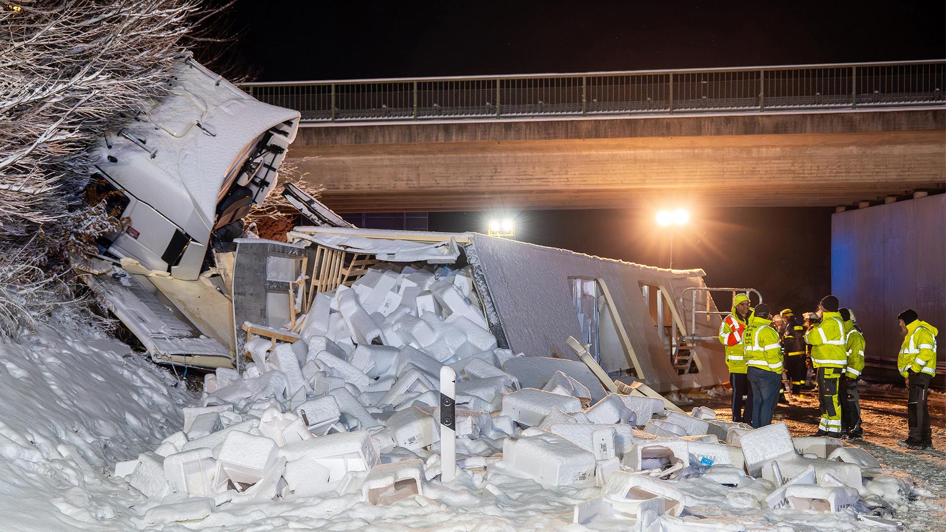 Winterwetter: Zahlreiche Glätteunfälle auf vereisten Straßen