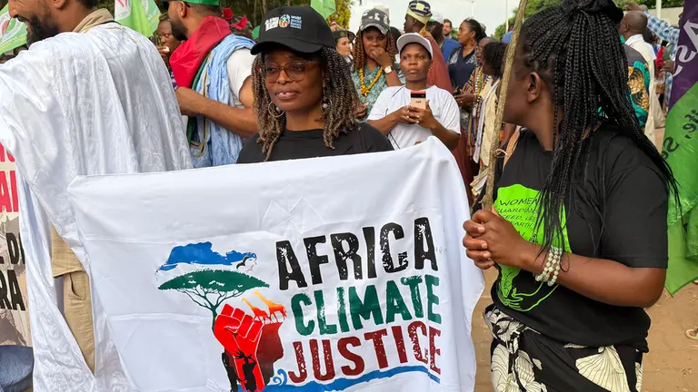 Sie fordern Gerechtigkeit, auch durch die internationale Klimapolitik: Demonstranten am Rande des Weltsozialforums in Benin.