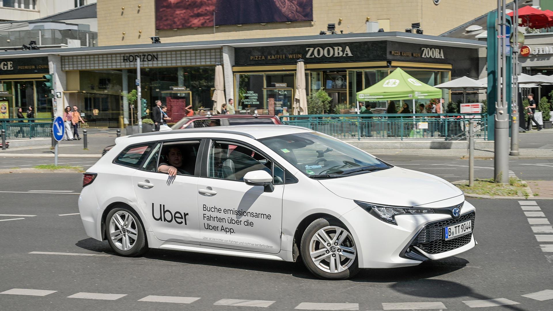 Uber Mietwagen in Berlin | picture alliance / Schoening