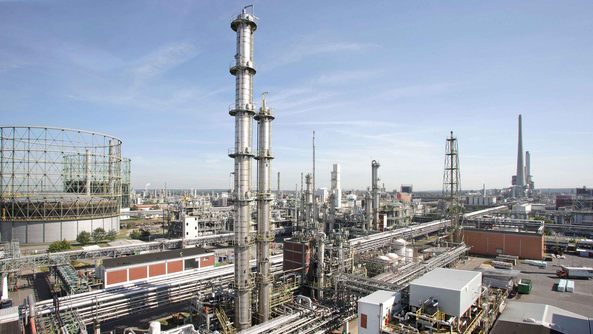 Evonik baut 3.200 Stellen ab