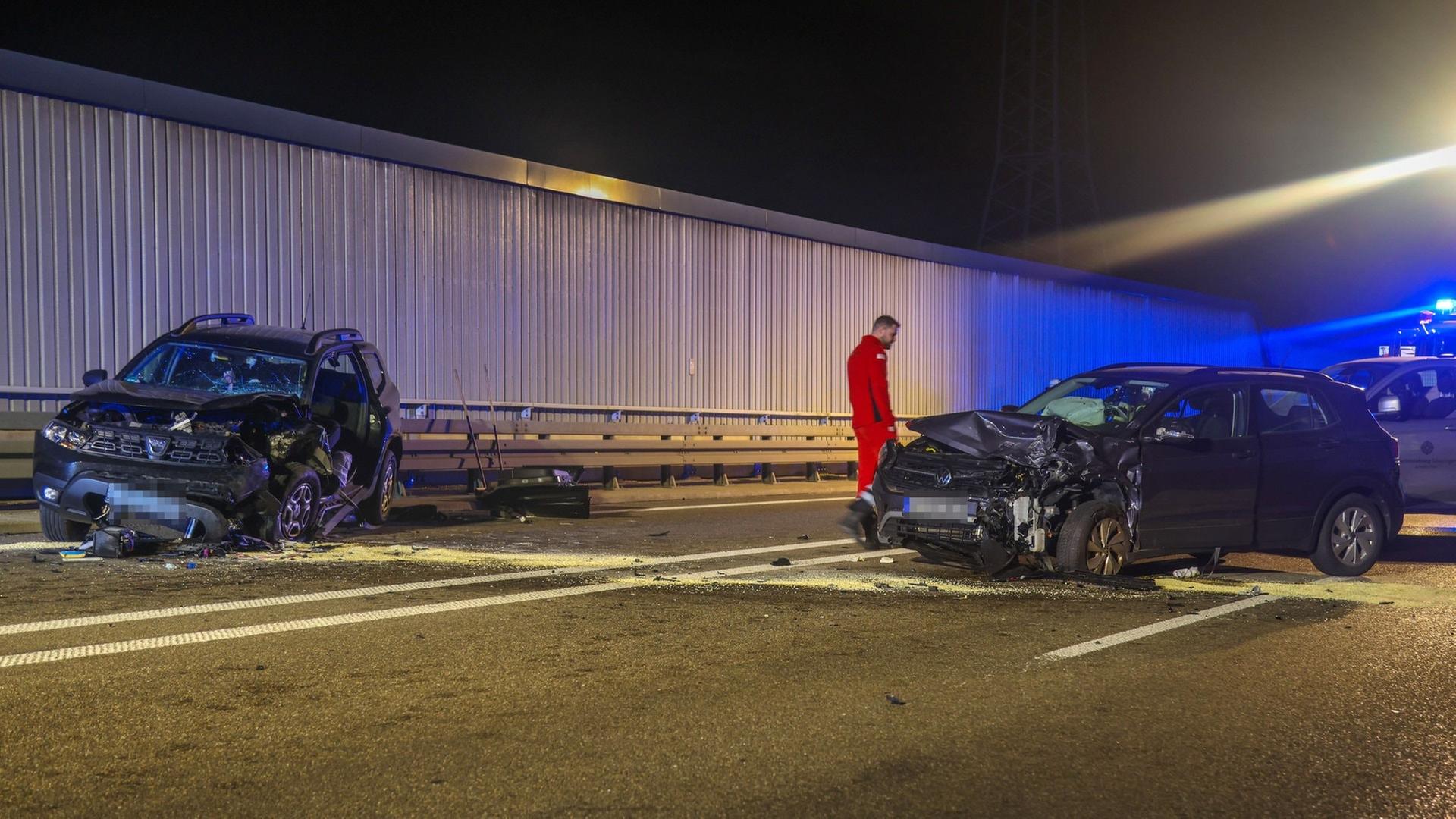 B10での連続事故：4人が負傷、犬1匹が死亡