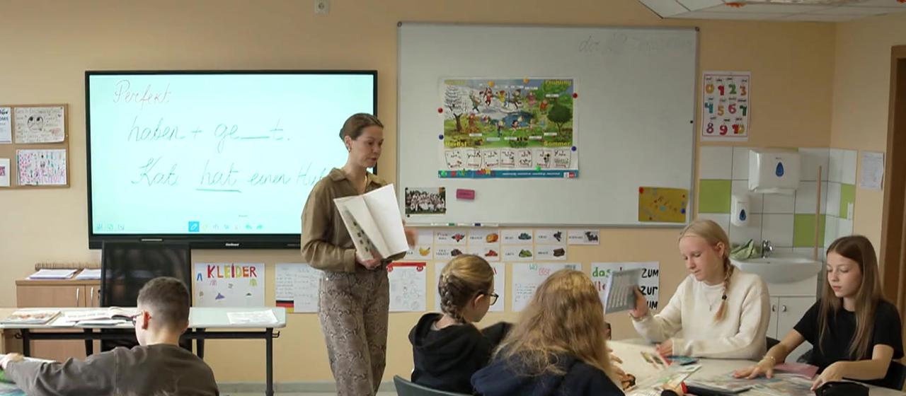 Eine Schulklasse in Lettland