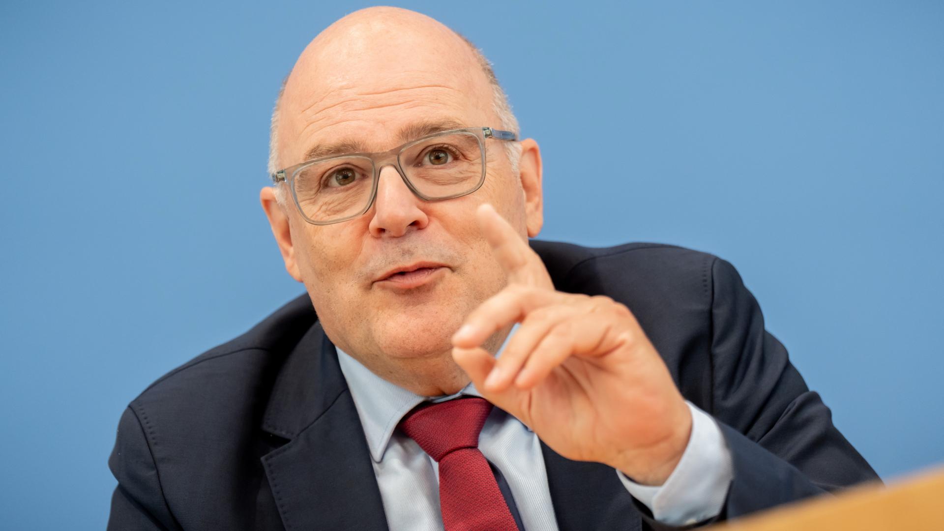 Arbeitgeber kritisieren Widerstand gegen Ende der "Rente mit 63"