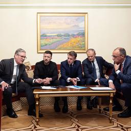 Keir Starmer, Wolodymyr Selenskyj, Emmanuel Macron, Donald Tusk,Friedrich Merz
