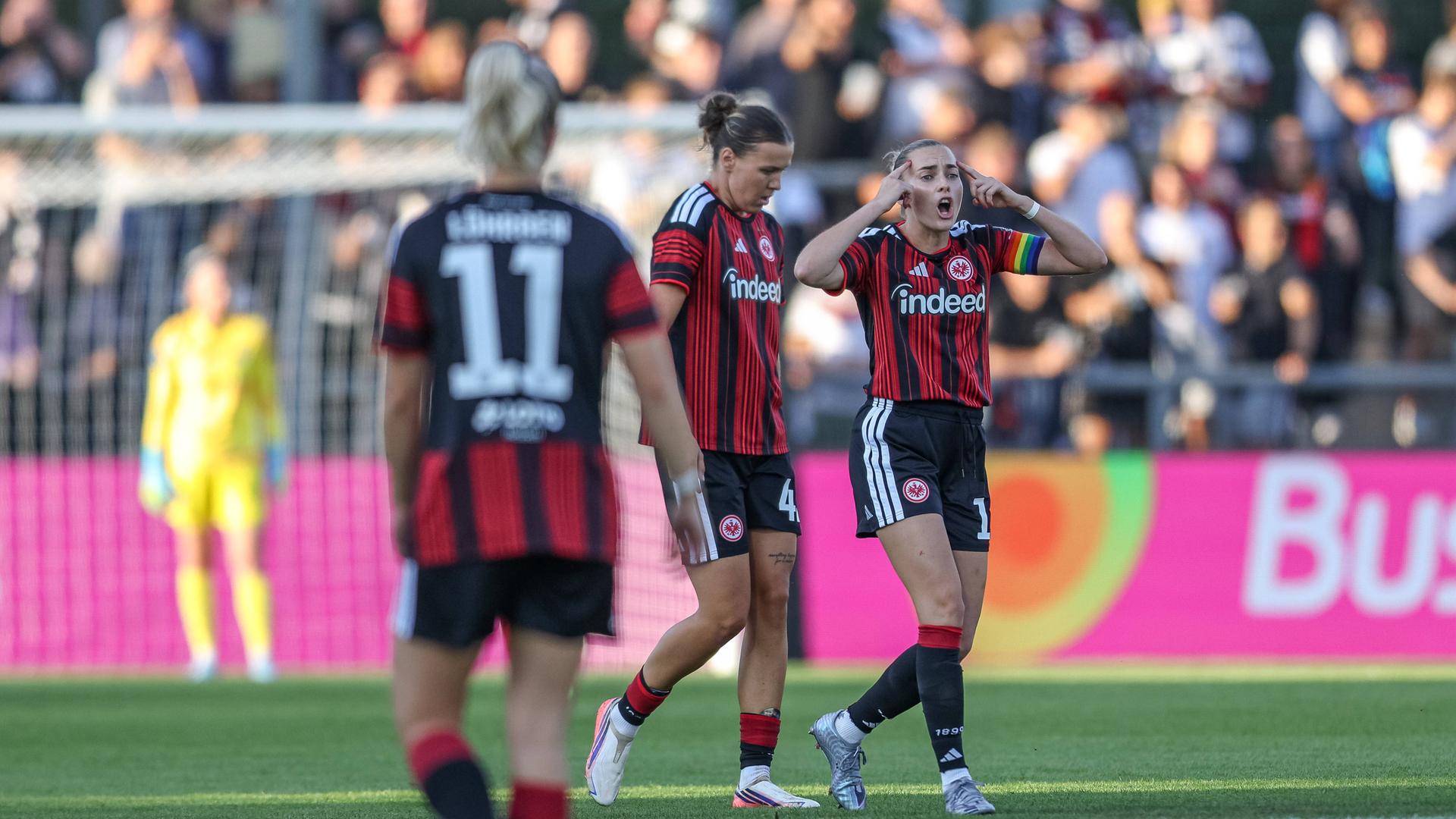Eintracht-Fußballerinnen arbeiten am Außergewöhnlichen